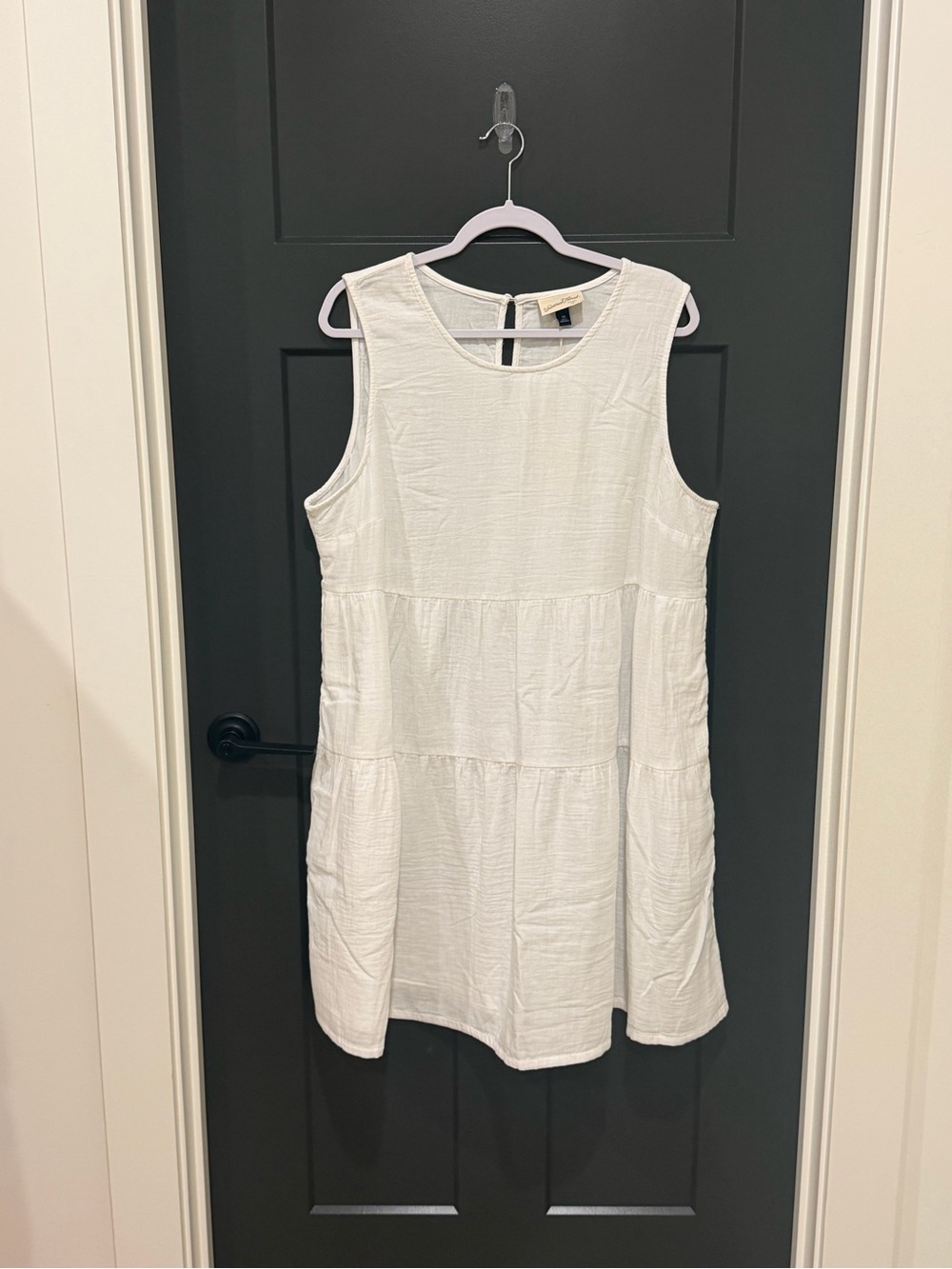 Universal Thread White Tiered Sleeveless Shift Dress